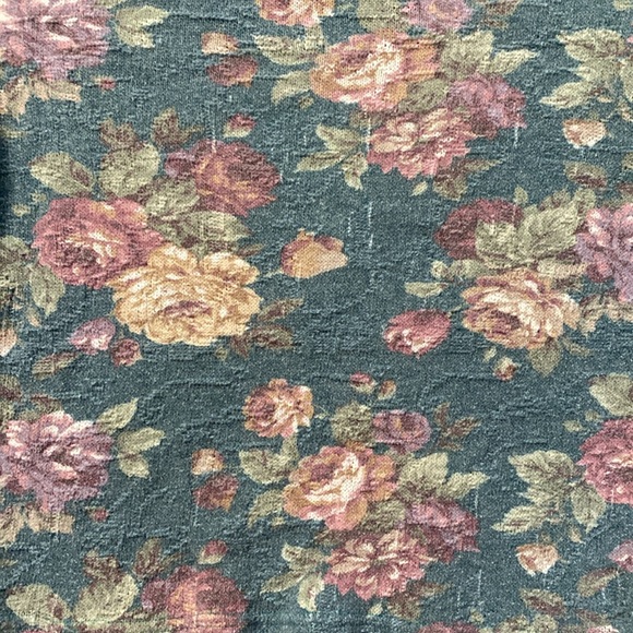 Objects Dart floral long sleeve top 🎄 - Picture 5 of 5